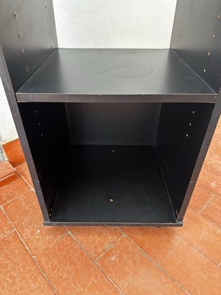 Estantería con ruedas