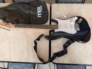 Guitarra Eléctrica