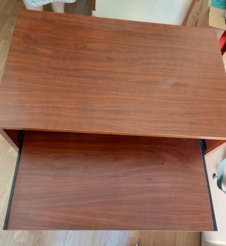 Mesa de ordenador/tv de madera
