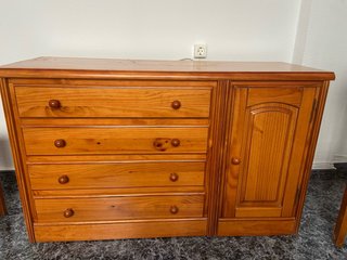 Mueble TV madera 4 cajones y 1 puerta