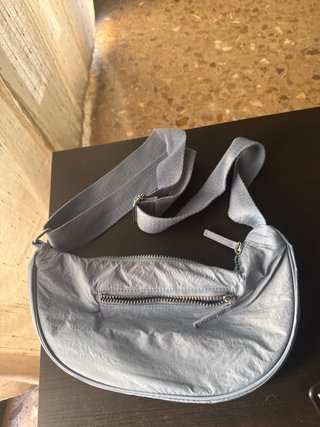 Bolso bandolera azul Primark
