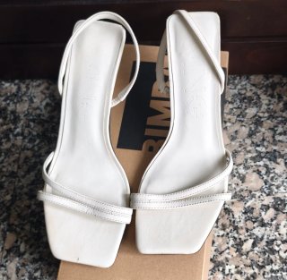 Sandalias Mango Tiras Tacón Kitten crema