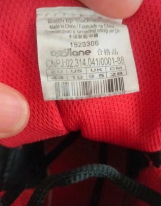 Zapatillas deportivas Kipsta Negras y Rojas