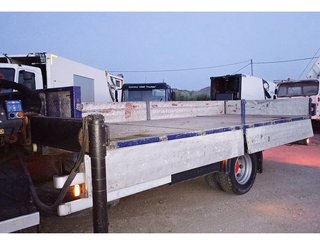 IVECO EUROCARGO 120E18 DOBLE CABINA,CON PLUMA