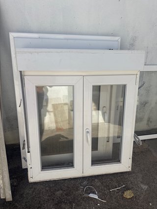 Ventana abatible blanca PVC. 100x115