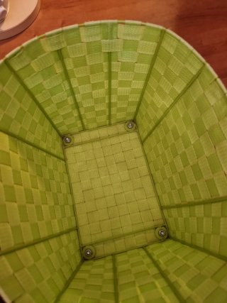 Cesto con ruedas verde
