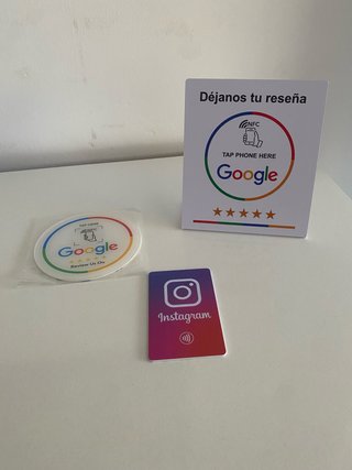 Supporto e adesivo NFC per recensioni Google