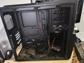 Torre PC Gaming MSI Vacía