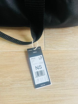 Bolsa deportiva Adidas a estrenar
