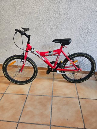 Bicicleta infantil roja "8 a 10 años"
