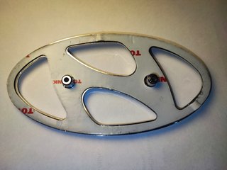 Emblema Hyundai Cromado