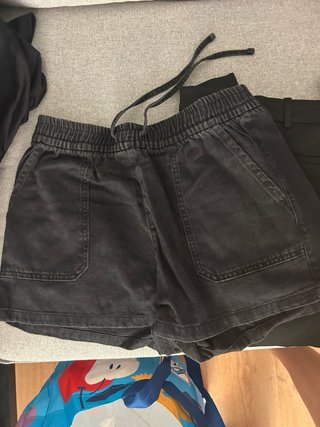LOTE DE 20 PRENDAS – H&M, Champion, Hollister, Kap