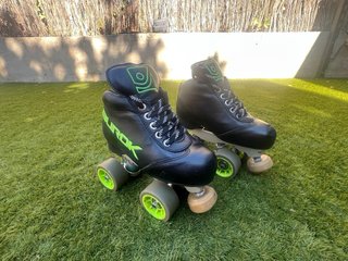 Patines de hockey negros