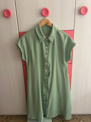 Vestido verde camisero