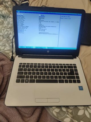 Portátil HP Blanco y Negro