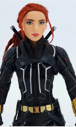 MUÑECA Edición Especial Viuda Negra Black Widow