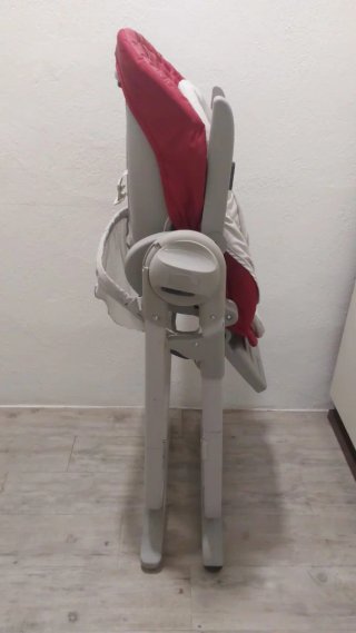Trona bebé buen estado recogida Celrà