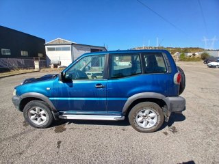 Nissan Terrano II 2000