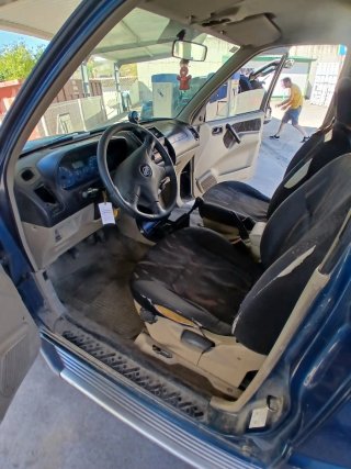Nissan Terrano II 2000