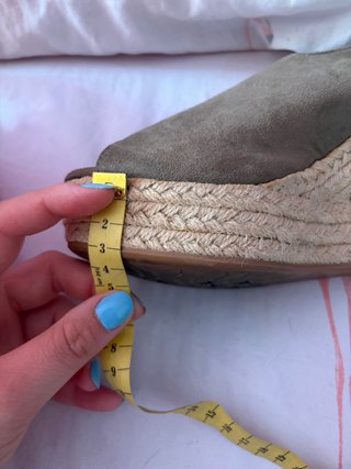 Sandalias cuña beige/marrón talla 40