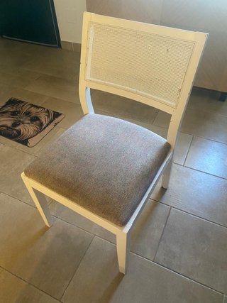 Mesa de comedor y 4 sillas