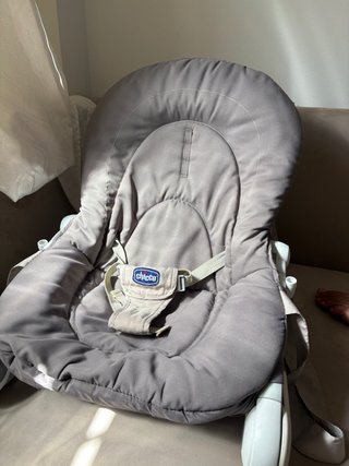 Silla bebé Chicco gris