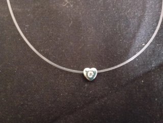 Collar gargantilla con colgante