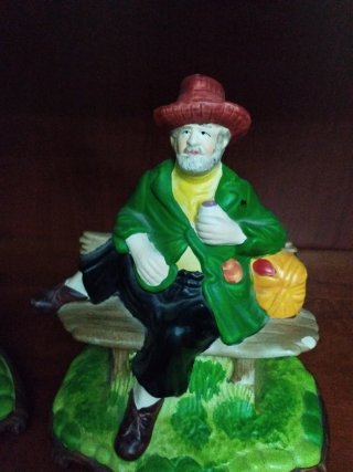 Figuras de cerámica decorativas