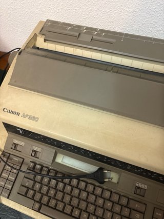 Máquina de escribir eléctrica Canon AP 360