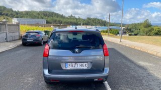 Peugeot 5008 2012