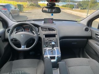Peugeot 5008 2012
