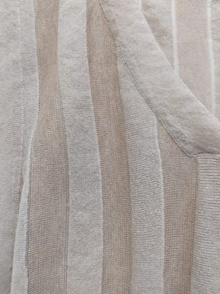 Conjunto de dos piezas beige y marrón