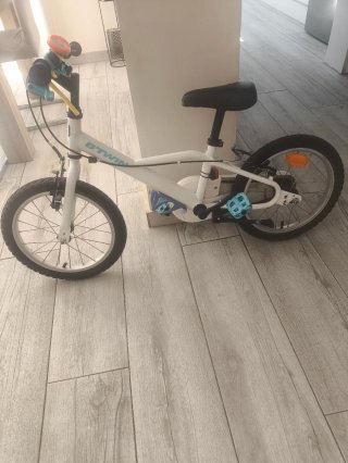 Bicicleta infantil B'TWIN blanca