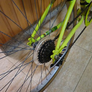Bicicleta de ciudad verde para niño/a