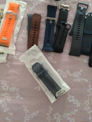 Fitbit Blace Smartwatch Plata, 9 pulseras y cargad