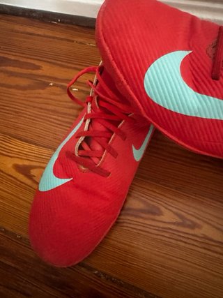 Zapatillas multitaco Nike Talla 40 Rojas