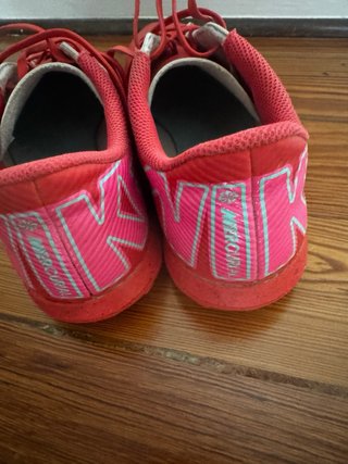 Zapatillas multitaco Nike Talla 40 Rojas