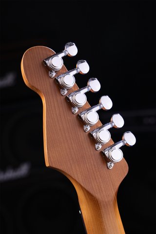 Guitarra Eléctrica Patina PS3-OW Olimp White Nitro