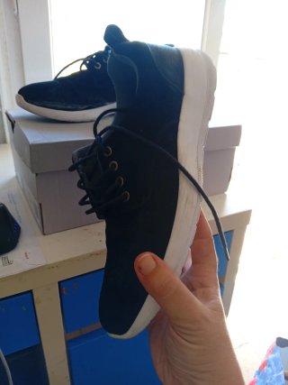 Zapatillas Adidas Negras y Blancas