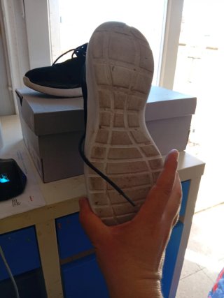 Zapatillas Adidas Negras y Blancas
