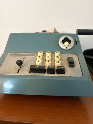 Calculadora Olivetti antigua