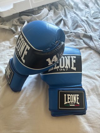 Guantes de boxeo Leone azules, negros y blancos