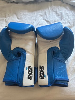 Guantes de boxeo Leone azules, negros y blancos
