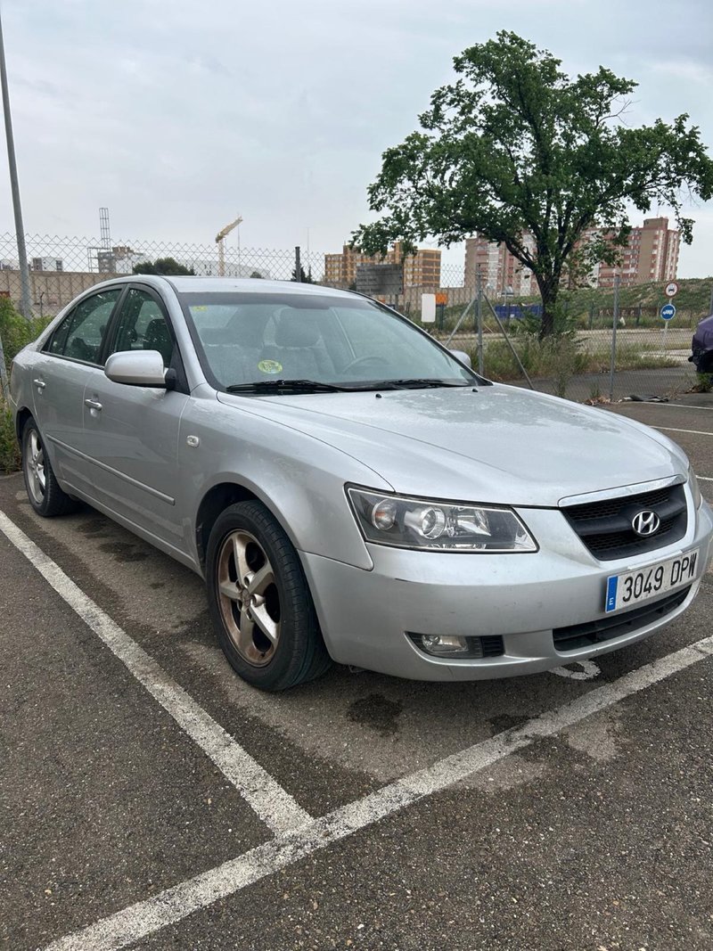 Hyundai Sonata 2005 - foto 1