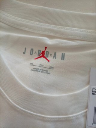 Camiseta Jordan 1 Flight Roja y Blanca