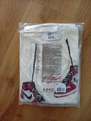 Camiseta Jordan 1 Flight Roja y Blanca