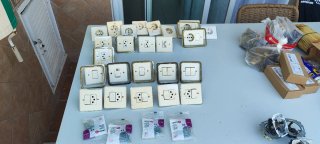 Lote enchufes e interruptores antiguos
