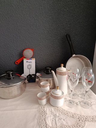 Lote Cocina: Cazuelas, Copas y Más