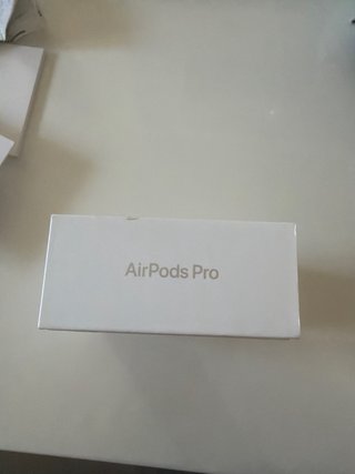 AirPods Pro Apple