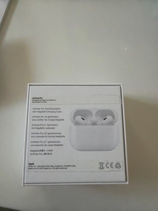 AirPods Pro Apple